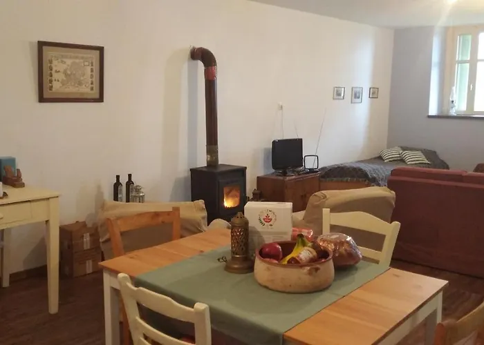 Mistra Estates The Vine * Pikouliánika